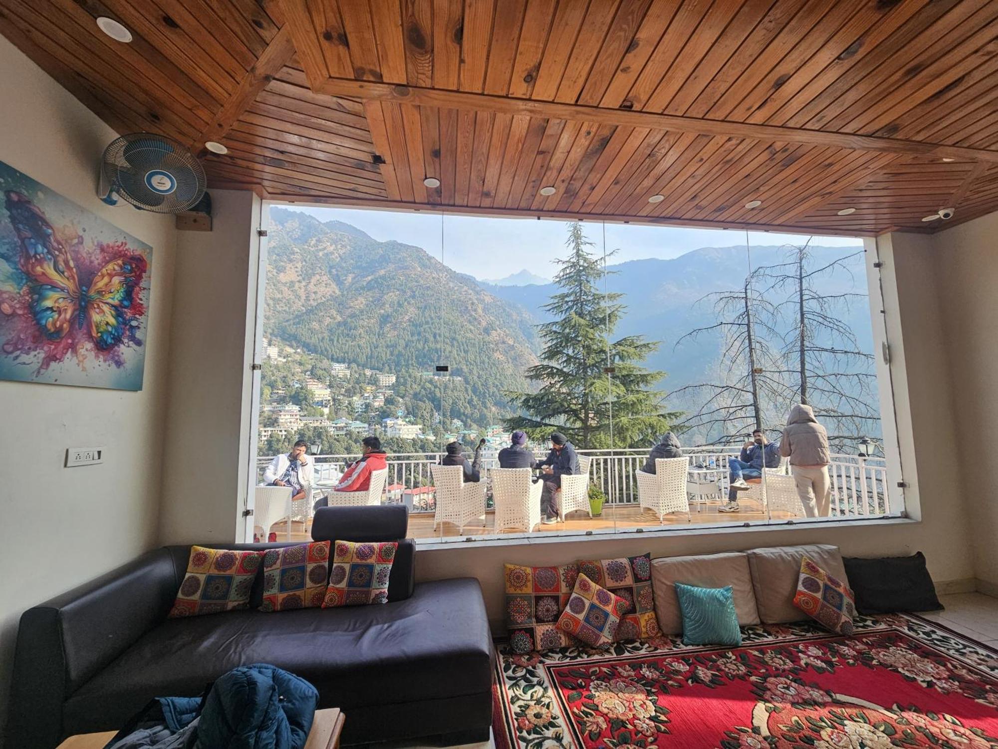 A Pousada The Bunksters Mcleodganj, Dharmkot McLeod Ganj Exterior foto